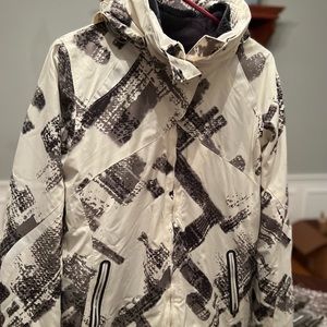 Women’s Large Columbia Ski Parka with fleece removable liner.